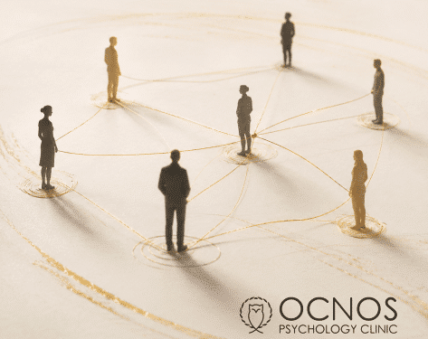 Ilustración cálida sobre tipos de apego, vínculos emocionales y relaciones humanas para el blog de Ocnos Psychology Clinic